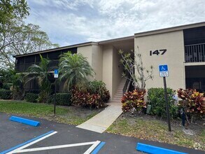 Building Photo - 147 Deer Creek Blvd