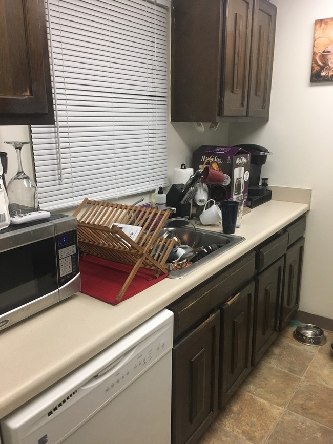 17 Ponderosa Dr, Syracuse, NY 13215 Townhome Rentals in Syracuse NY