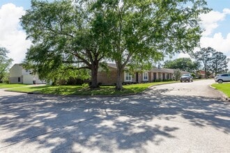 Building Photo - 1171 Park Meadow Dr