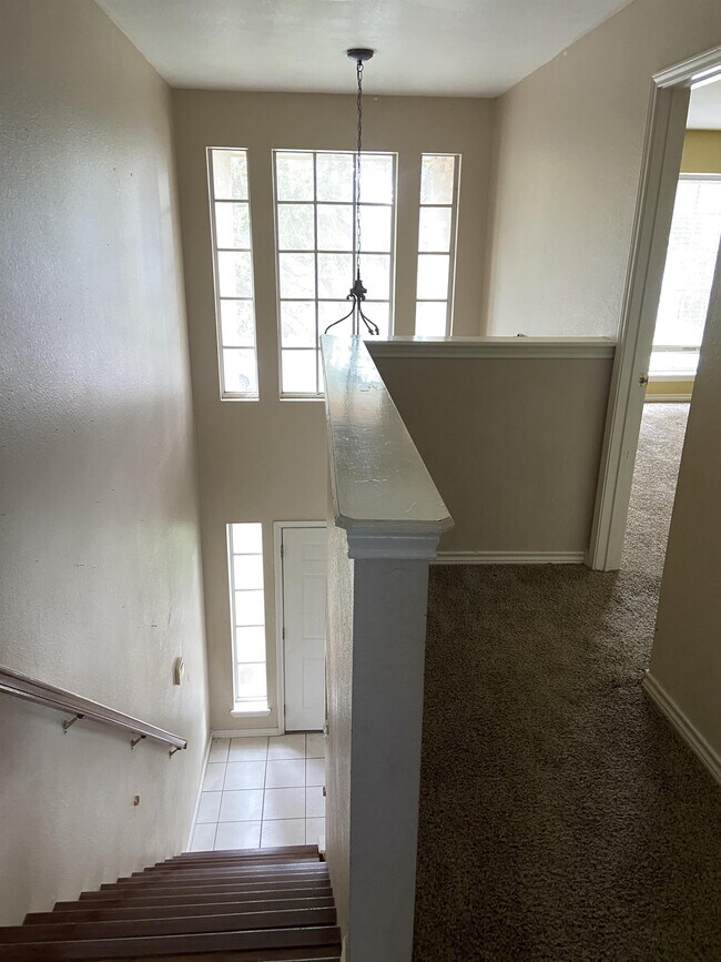 Foto del edificio - 7641 Timber Crest Dr