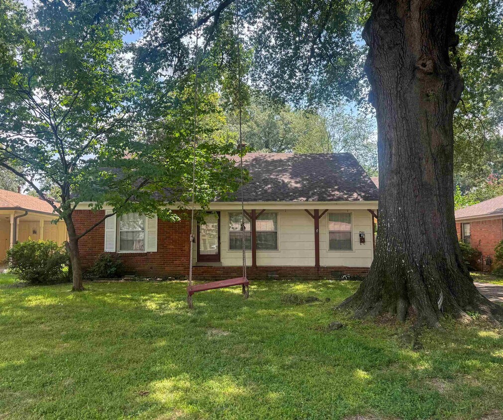 Foto principal - 1560 Cranford Rd