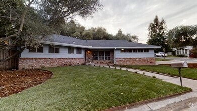 Building Photo - 8400 Ascolano Ave