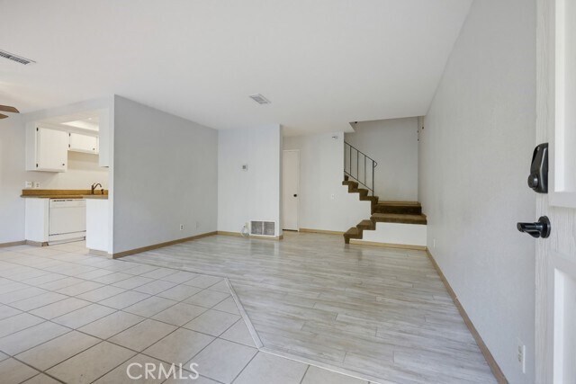 Foto del edificio - 6243 Flower Creek Ln