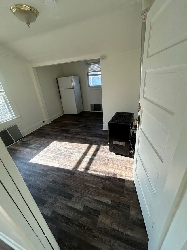 Photo - 1014 W 11th Ave Apartment