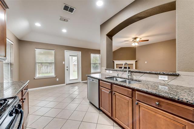 Foto del edificio - 1113 Crest Meadow Dr