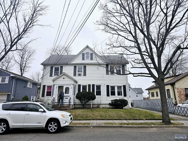 Building Photo - 59 Robinson St
