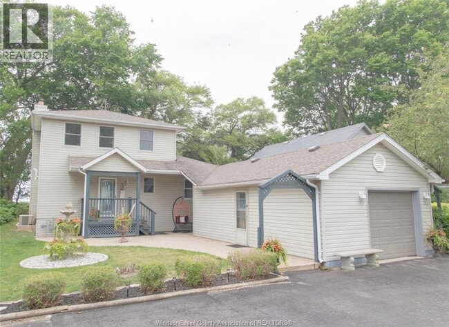 Building Photo - 804 Point Pelee Dr