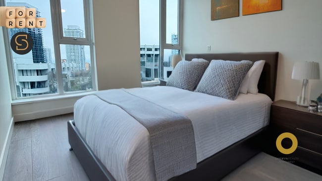 Building Photo - 5685 Halley Av