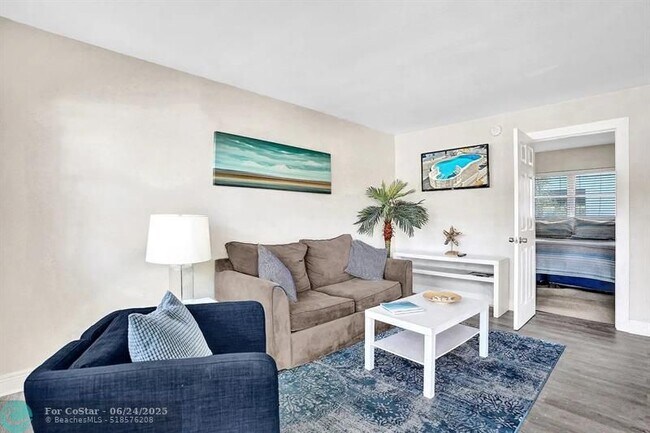 Foto del edificio - 3226 NE 12th St