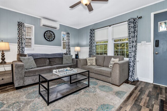 Building Photo - 3 br, 2 bath House - 122 Fountain Way
