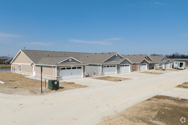 Building Photo - Redwood Maumee Reynolds Road