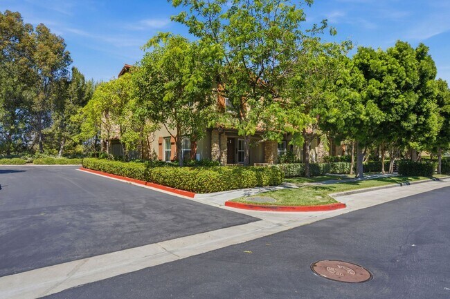 Foto del edificio - Turtle Ridge Corner Home with 2-Car Garage