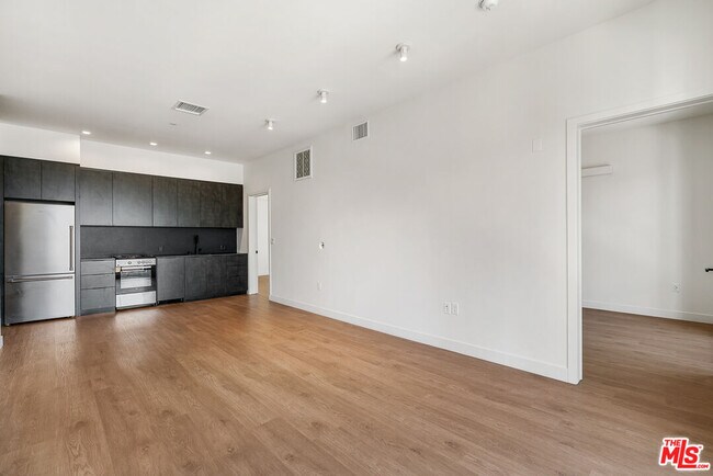 Foto del edificio - 10700 Tabor St