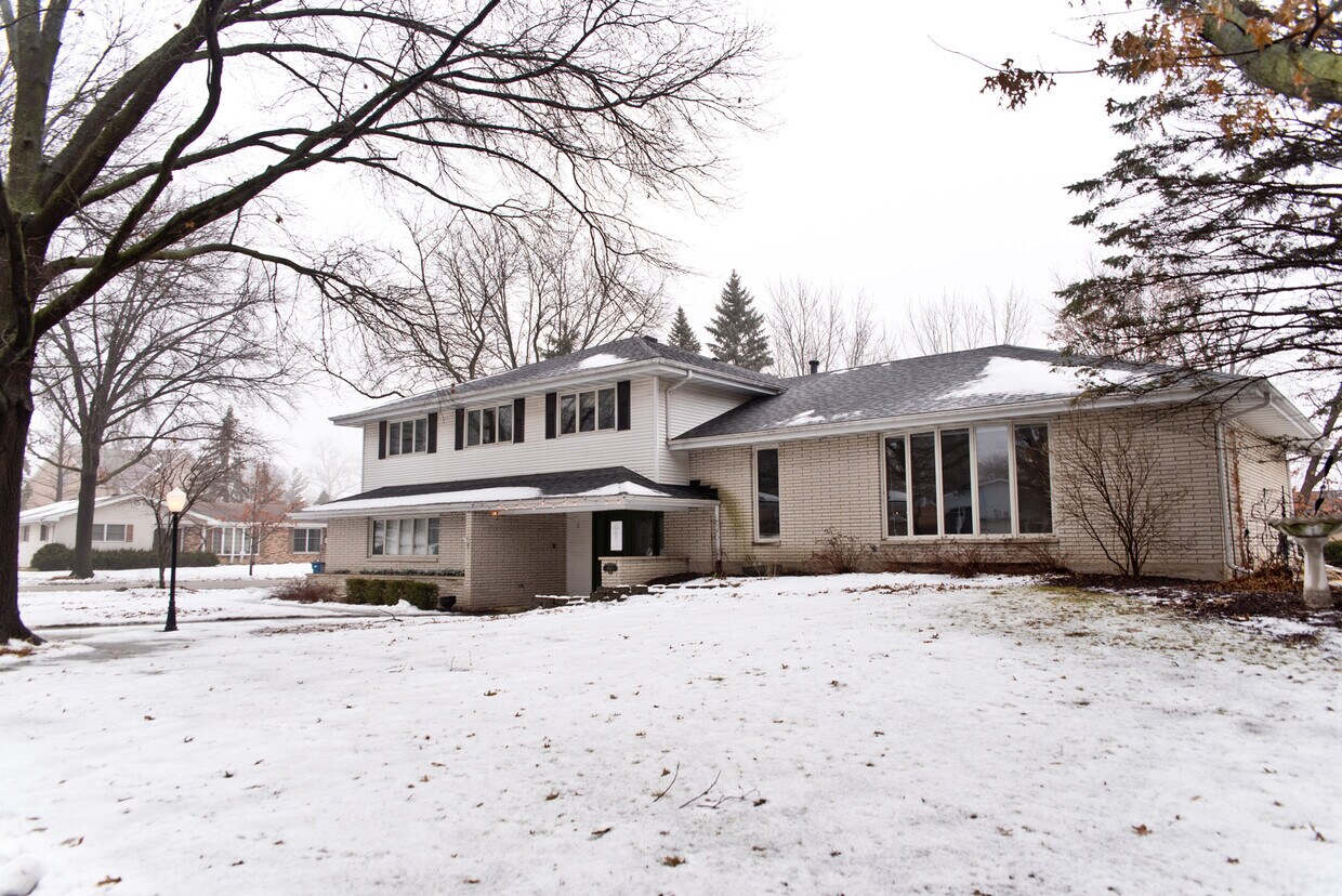 Foto principal - 1813 Bruce St
