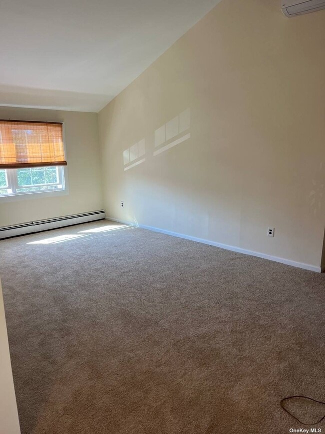 Building Photo - 20 Sprat St