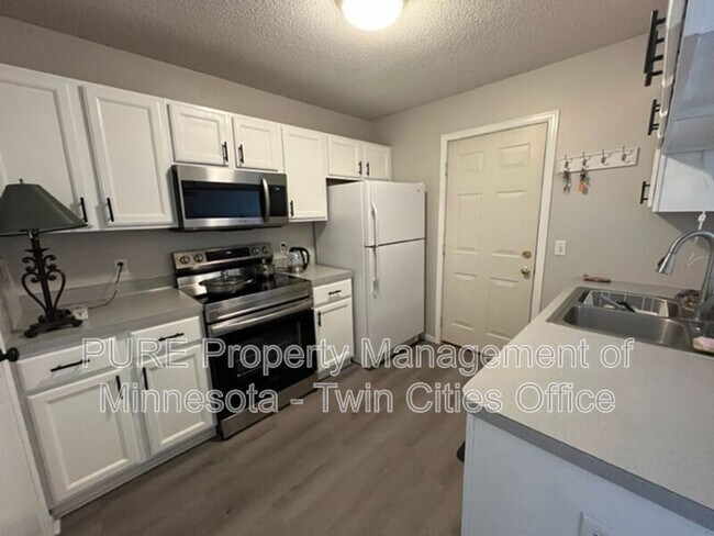 Building Photo - 12196 Killdeer St NW