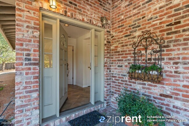 Building Photo - 4 br, 3.5 bath House - 13490 Page Mill Rd,...
