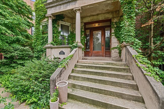 Building Photo - 2751 W Logan Blvd