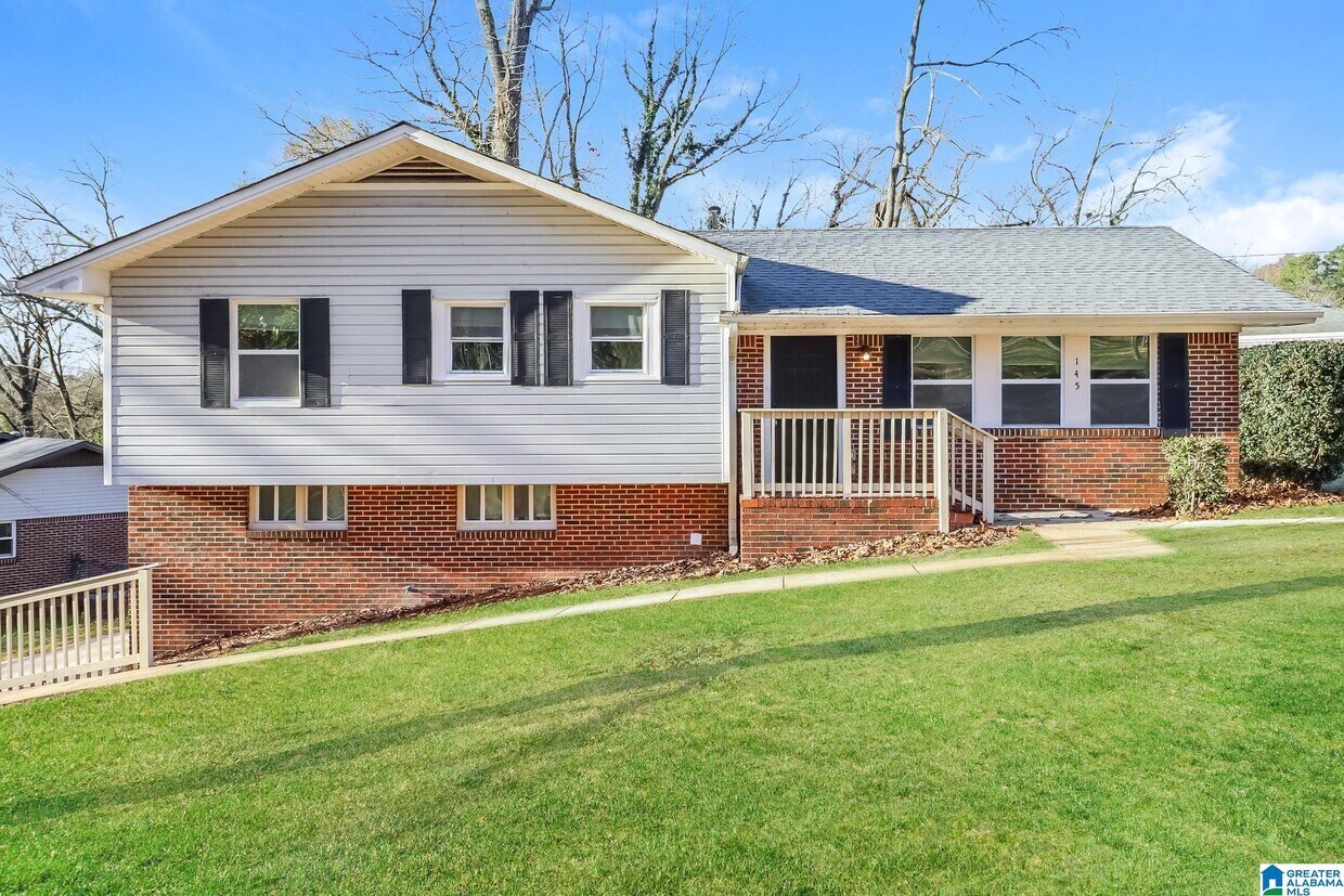 Foto principal - 145 Gurley Ln