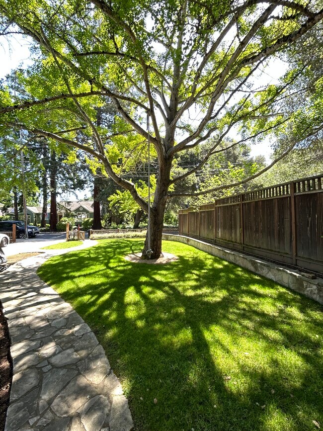 Foto del edificio - 903 Timothy Ln