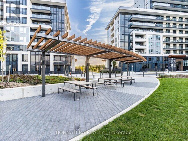 Building Photo - 3200-3200 William Coltson Ave