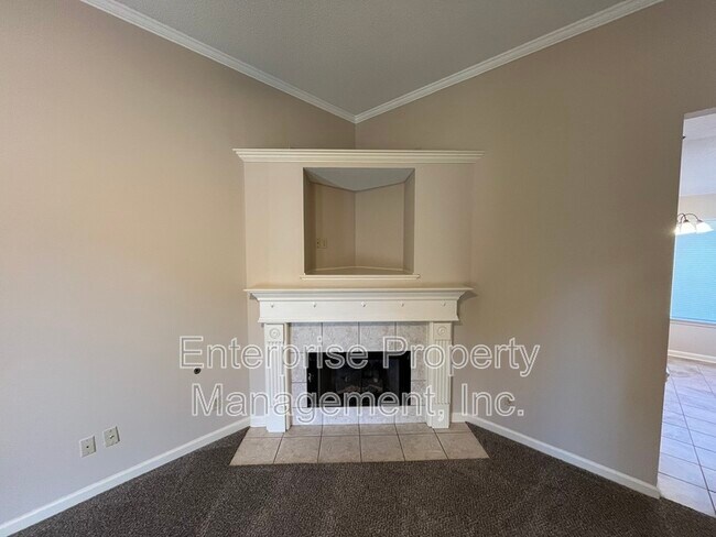 Building Photo - 1330 Siskin Dr