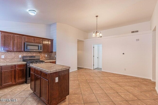 Foto del edificio - 2080 Shreya St