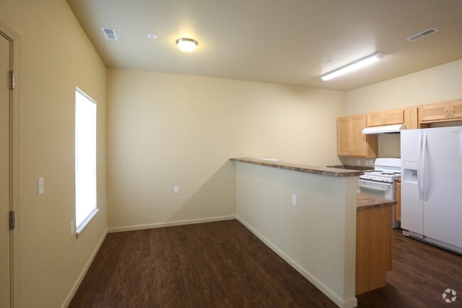 Interior Photo - Chapel Hill Commons II
