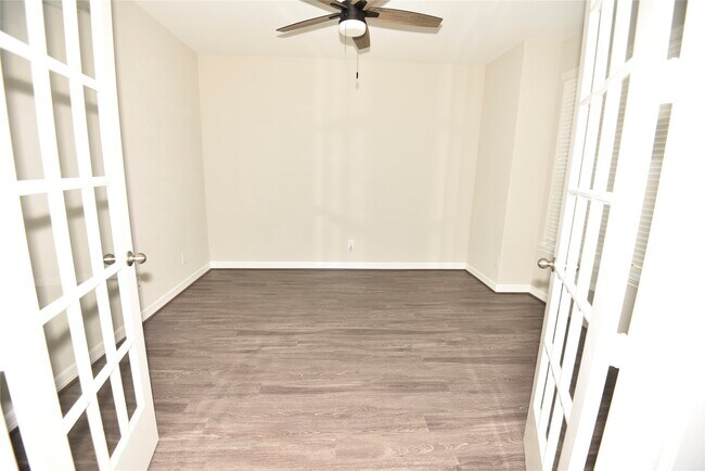 Foto del edificio - 14615 Birchwood Falls Trail
