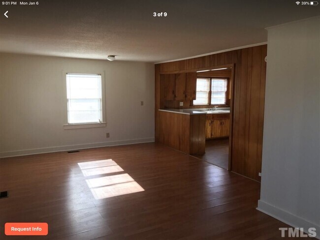 Foto del edificio - 900 S Sampson Ave