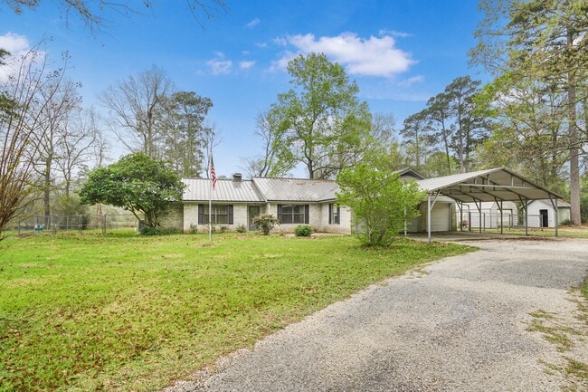 Foto del edificio - 512 County Rd 2222