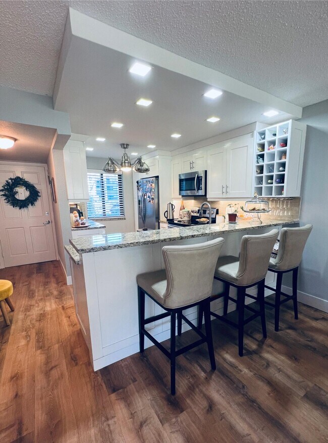 Building Photo - 4242 Deste Ct