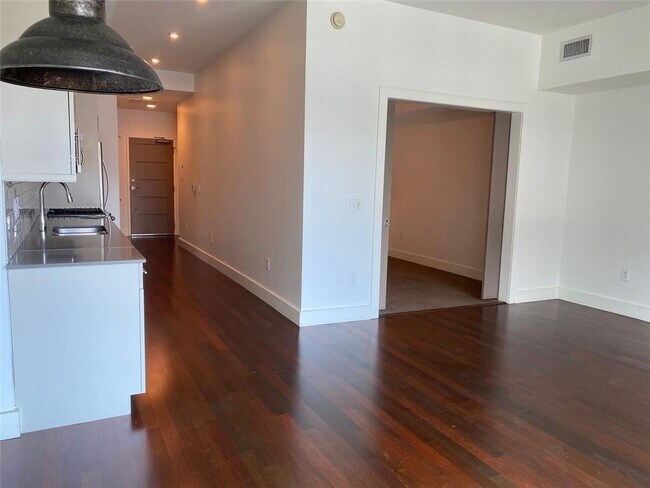 Foto del edificio - 1100 Howell Mill Rd NW