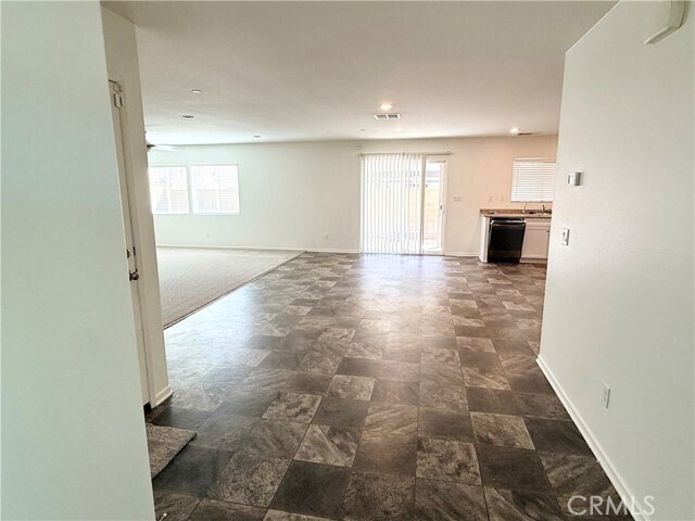 Building Photo - 16931 Montgomery Ave