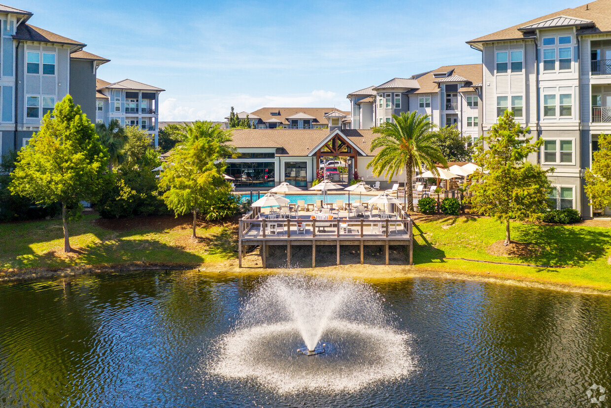 Primary Photo - Venue Emerald Coast