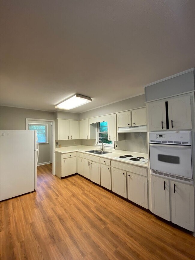 Foto del edificio - 408 4th Ave NE