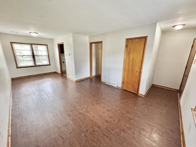 Building Photo - 1761 Cornelia Ln