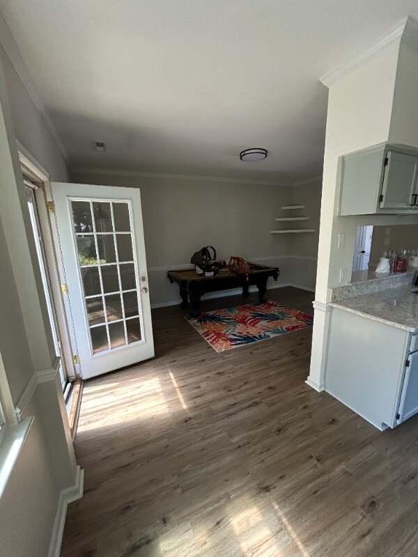 Foto del edificio - 601 Sedgefield Ct