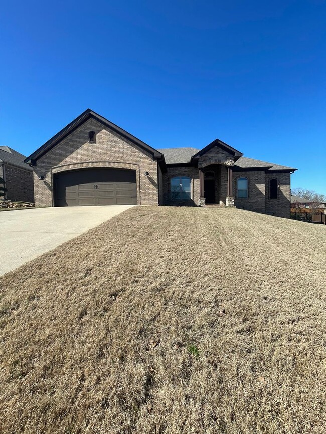 Building Photo - 3217 Falling Water Rd