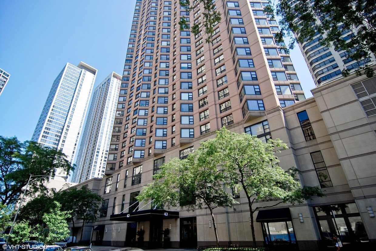 Primary Photo - 401 E Ontario St
