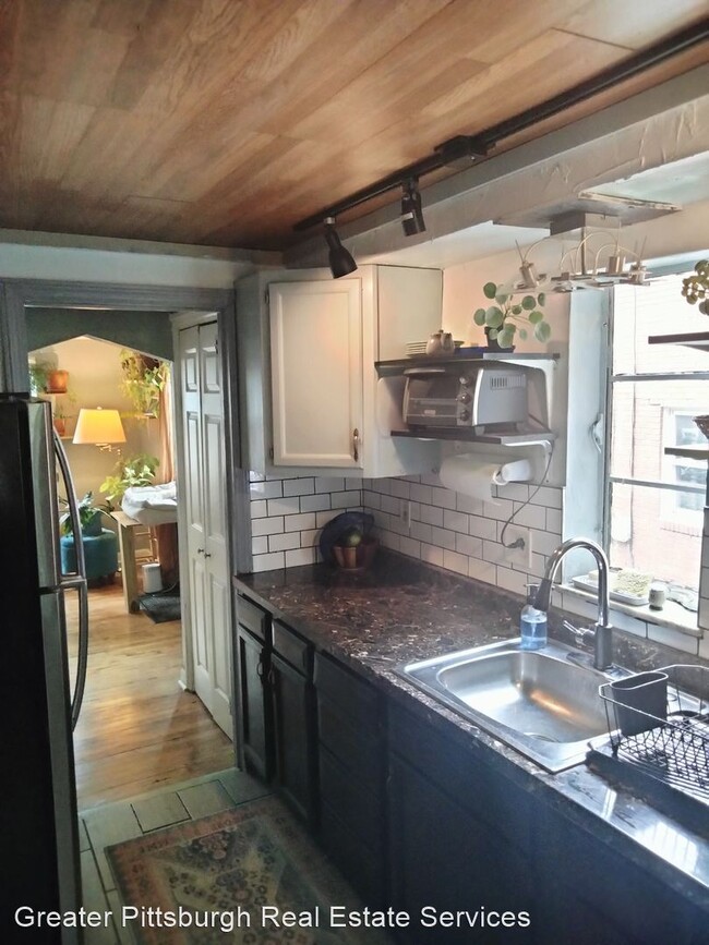 Building Photo - 2 br, 1 bath House - 4362 Coleridge St.