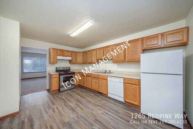 Foto del edificio - 1265 Redpine Way