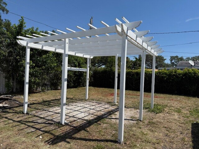 Building Photo - 3/2 GEM IN THE HEART OF PEMBROKE PINES
