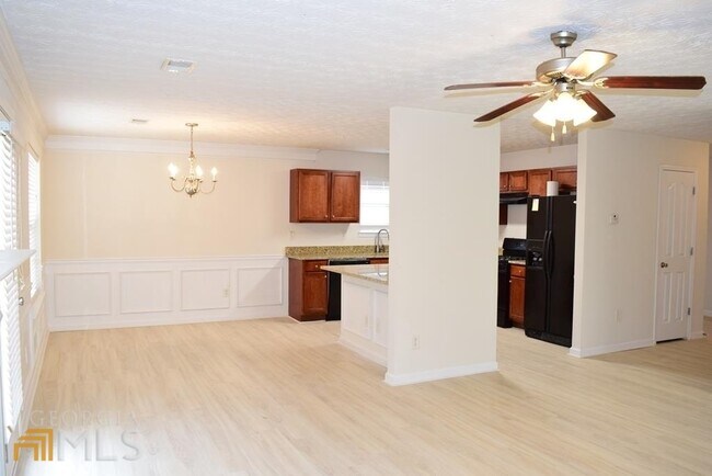 Foto del edificio - 43 Churchill Park Dr