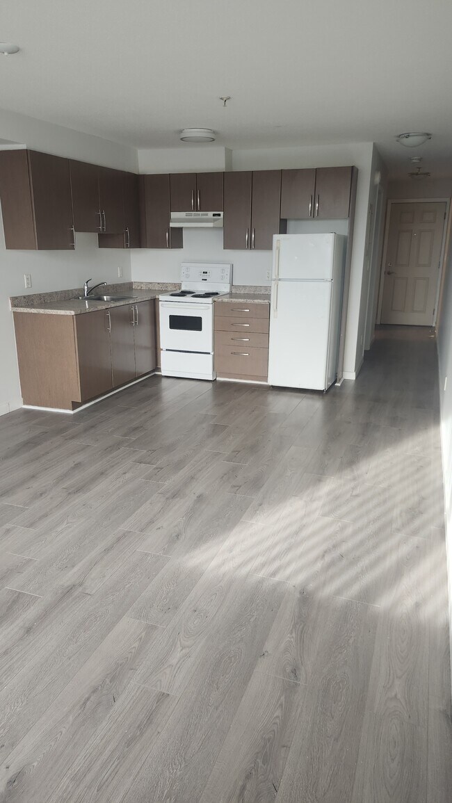 Photo du bâtiment - 3683 E Hastings St