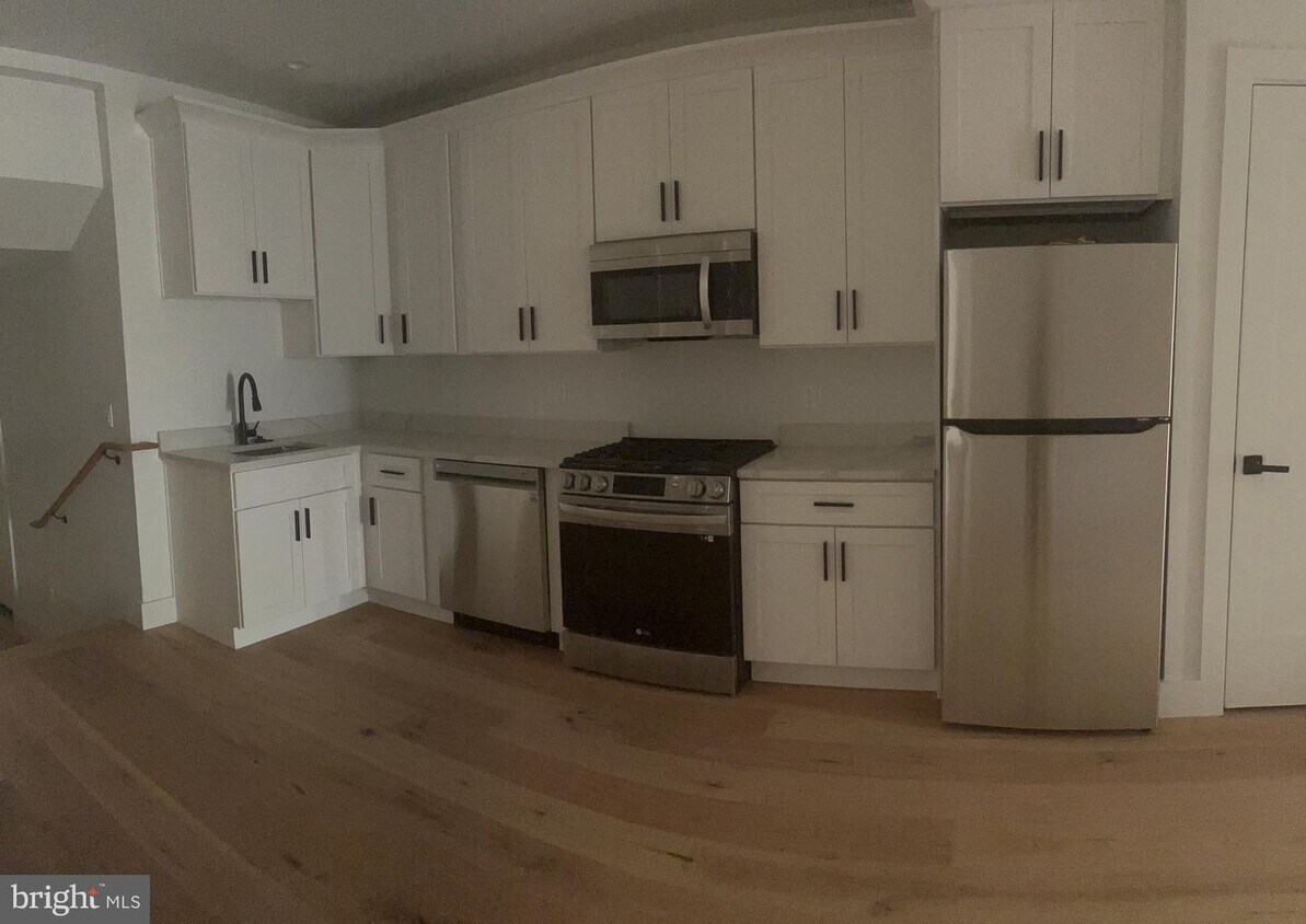 Foto del edificio - 2228 13th St NW