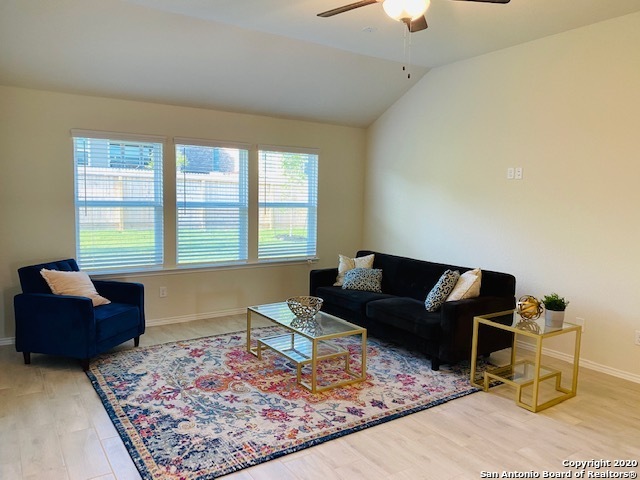 Foto del edificio - 7639 Cottonwood Ridge