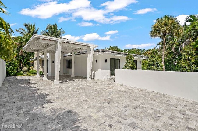 Building Photo - 4 br, 3 bath House - 2201 Intracoastal Dr