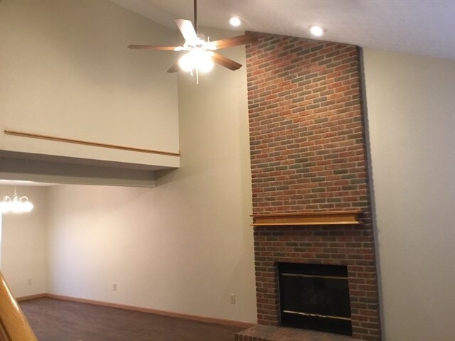 Foto del edificio - 2185 Farmland Drive