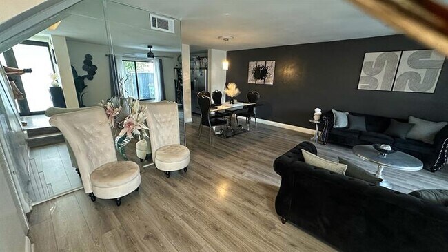 Foto del edificio - 11205 NW 15th St
